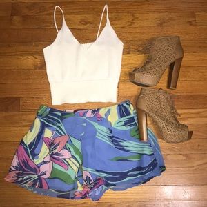 Akira floral shorts